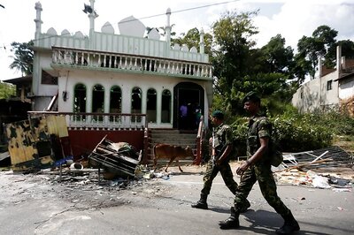 Police, Politicians Accused of Joining Lanka's Anti-Muslim Riots That Started With Traffic Tiff