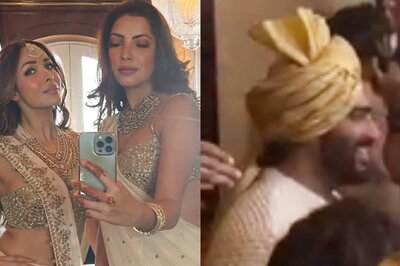 Malaika Arora Looks Smoking Hot In Sexy Saree, Arjun Kapoor Rocks Turban At Kunal Rawal's Wedding