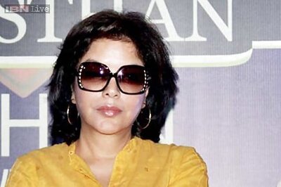 Zeenat Aman stars in bilingual film 'Strings of Passion'