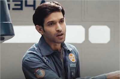 Vikrant Massey Announces Release Date of His Upcoming Sci-fi Film 'Cargo' with Mirazpur Touch
