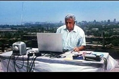 Bollywood sweeps V Shantaram awards