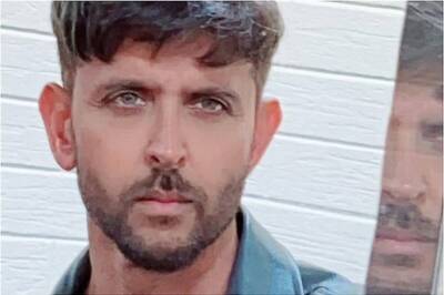 Hrithik Roshan is Back to Sets, Treats Fans to New Look