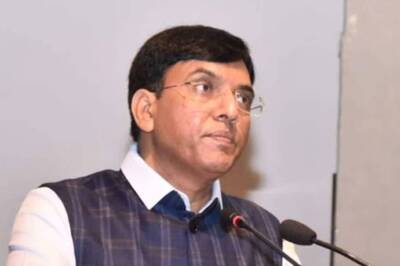 Over 3 Cr Adolescents Taken 1st Jab, Says Mandaviya, Asks Eligible Youth to Get Vaccinated at Earliest