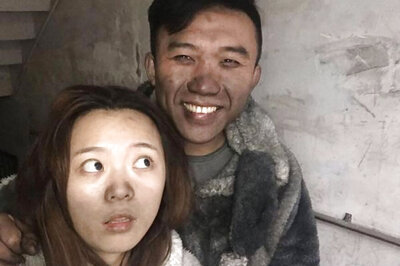 This Chinese Couple Took Selfies After Fire Ravaged Their Home