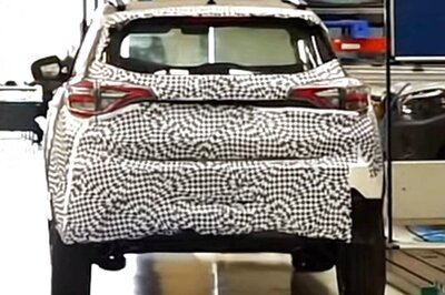 Mahindra XUV 400 EV Spy Shot Confirms New Tail Light, Updated Rear Design