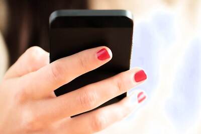 Apple denies planning Google Fi-like own mobile service