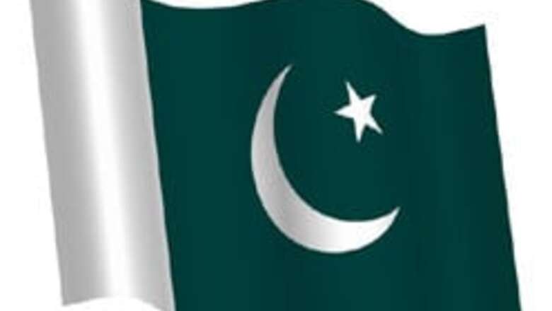 2 suicide bombers killed in blast in Pak