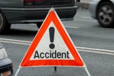 Three Dead, Three Injured as Car Rams into Stationary Truck in Maha