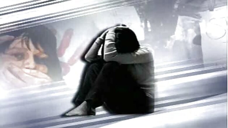 Delhi: 3 men allegedly rape a married woman in a car