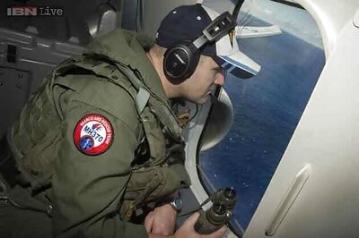 Australia considers deploying undersea robot in hunt for MH370