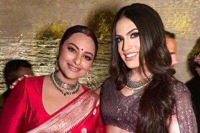Sonakshi Sinha's Wedding Reception Gatecrashed By Fans For Reels? Sushant Divgikr Hints 'Several People...'