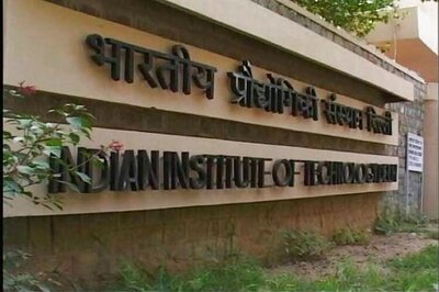 HRD ministry looks for new IIT-Delhi Director