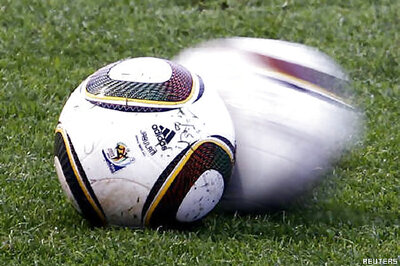 Jabulani ball too low-tech for Mexican designers