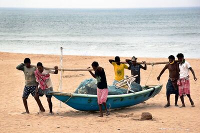 Strong Winds off Gujarat Coast; Fishermen Asked Not to Venture into Sea