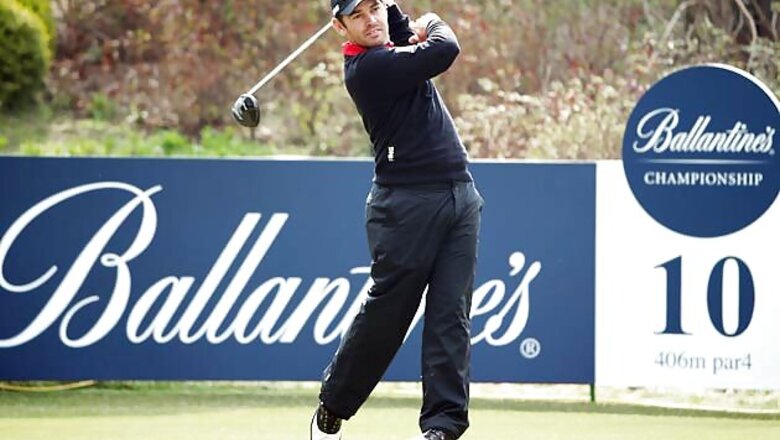 Early birdie barrage lifts Louis Oosthuizen in Korea