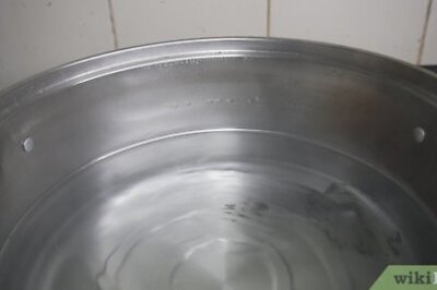 How to Clean a Teapot