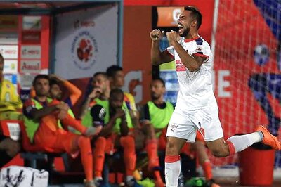 ISL 2015: Robin Singh scores on debut as Delhi Dynamos beat FC Pune City 2-1