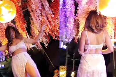 Viral! Neha Bhasin Performs Bold Dance On Table At Her Birthday Bash, Check Out Her Killer Moves