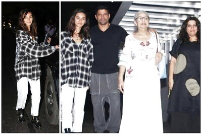 Shibani Dandekar Goes to Dinner with Farhan Akhtar's Daughters and Rest of the Family