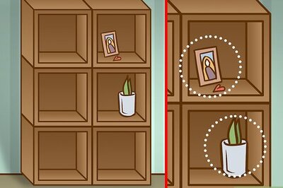 How to Decorate a Bookshelf