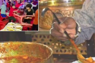 No Paneer at Indian Wedding? Angry Guests Throw Chairs at Each Other in Viral Video