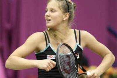 Fed Cup: Italy beat France, Russia rout China