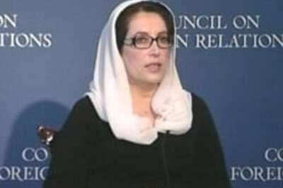 Benazir set to return to Pak, wants civilian leadership