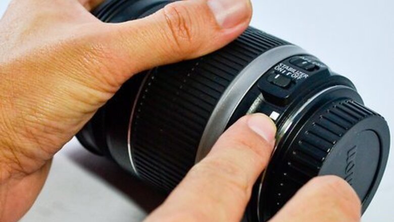 How to Attach a Camera Lens to a Canon