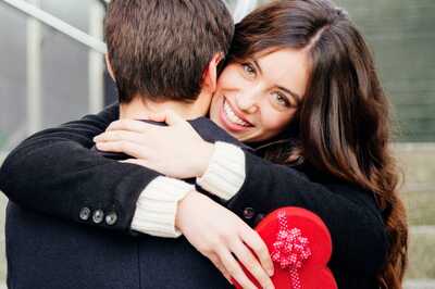 Hug Day 2023: Give Your Partner A Warm Hug With These Wishes, Images, Greetings, And Quotes