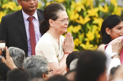 Congress President Sonia Gandhi Greets Nation on Diwali, Prays for End to Pandemic Gloom