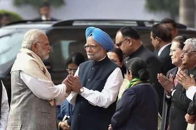 Reluctant PM With A Crown of Thorns: As Manmohan Singh Walks Into the Sunset, Will History Remember Him Kindly?