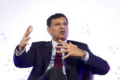 Policymaking Like Driving in Rain With Fogged Up Windows: Raghuram Rajan