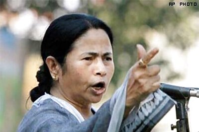 WB: Narrow escape for Mamata as fire breaks out in her hotel