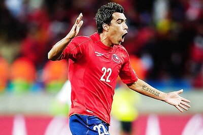 Chile down Uruguay 2-0 in World Cup qualifying