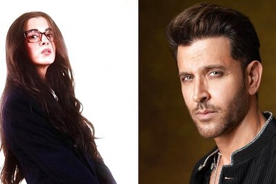 Saba Azad Leaves BF Hrithik Roshan Gasping For Breath With Her Latest Hot Photo; Here's What He Says