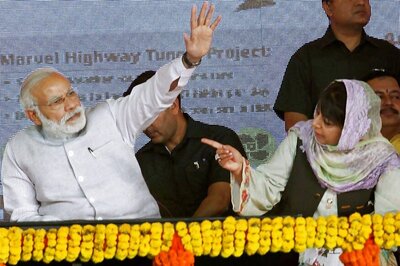 Modi and Mehbooba to Talk Peace Amid Tensions in Kashmir and Coalition