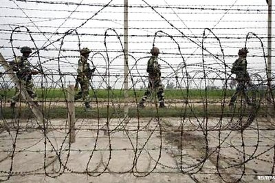 Pak soldier who crossed LoC for lady love sent back