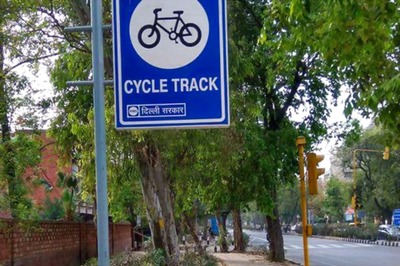 Obstructing Movement of E-Rickshaw, Bicycles to Attract Fine