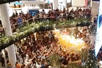 Five in Hospital After Balloon Drop Crushes Christmas Shoppers, Sparks off Stampede in Sydney Mall