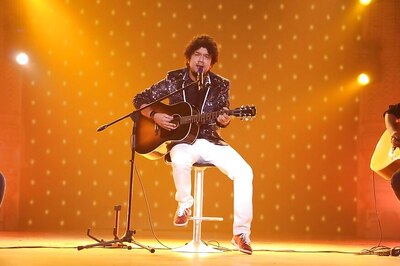 Raveena Tandon, Gauhar Khan, Other Bollywood Celebrities Slam Papon