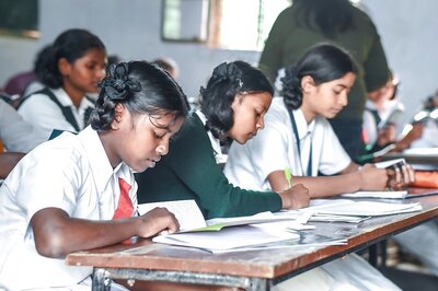 Gujarat: Children From Classes 1 to 10 will Repeat Curriculum of Previous Class