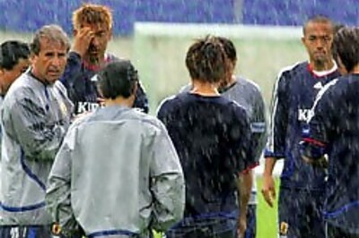 Mighty Brazil block Japan's way