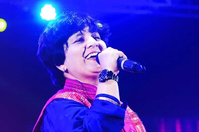 Falguni Pathak Would Love to Work with Shah Rukh Khan