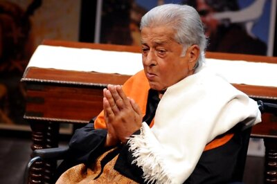 Devendra Fanavis, Nitish Kumar Condole Shashi Kapoor's Death