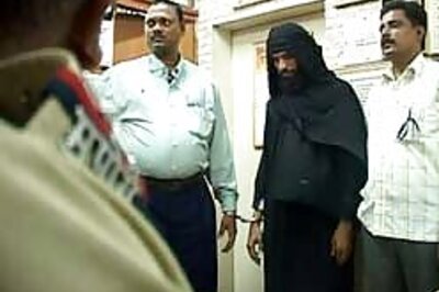 Burqa-clad man held in Mumbai