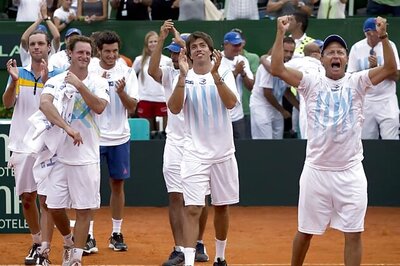Argentina, France, Serbia make Davis Cup quarters