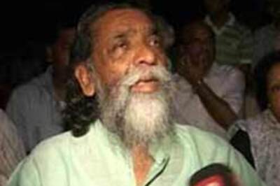 Jharkhand CM asks police to tighten Dhoni's security