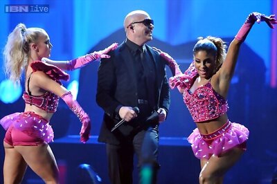 Shah Rukh Khan is an amazing performer, full of energy: Pitbull