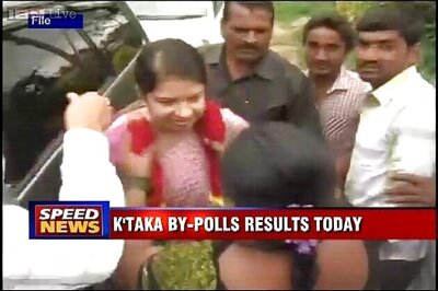 Congress wins Karnataka by-polls by heavy margin