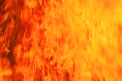 Mumbai: Fire Breaks Out at Parking Lot in Borivali, No Casualties Reported